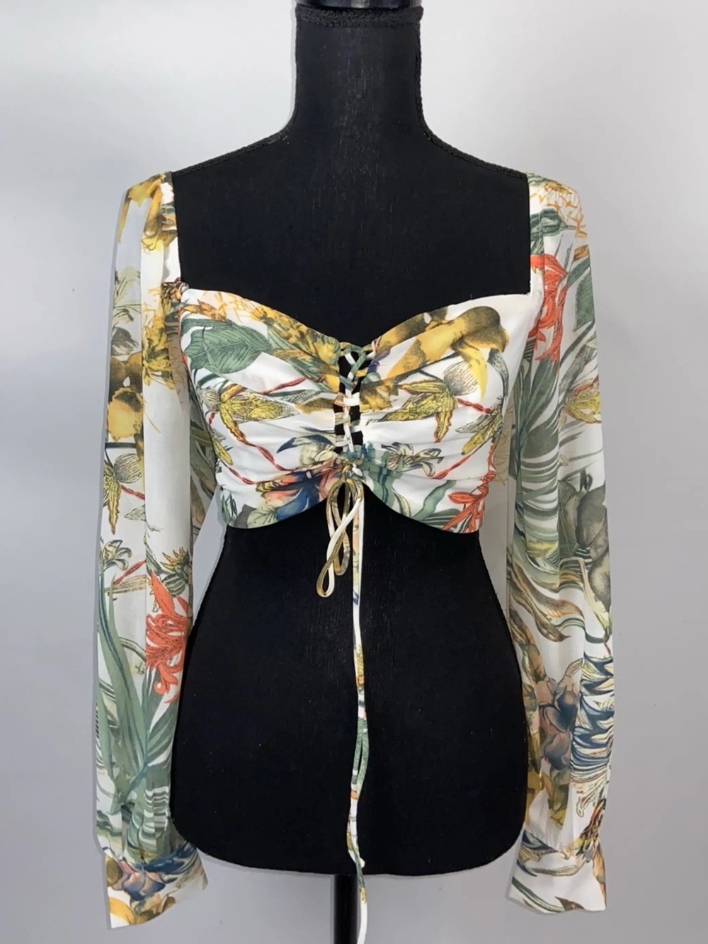 Windsor White Floral Lace-Up Long Sleeve Crop Top